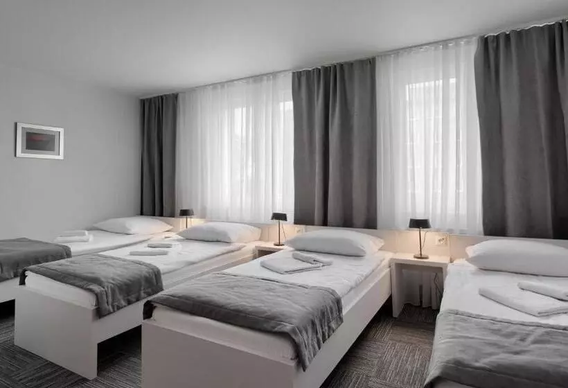 デラックスの４人部屋, Jantar Resort