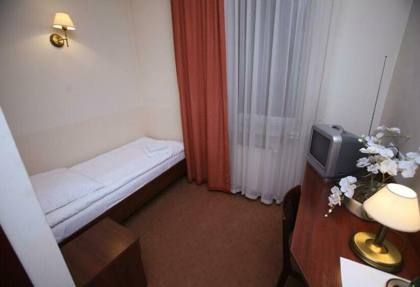 חדר סטנדרט יחיד, Kameralny