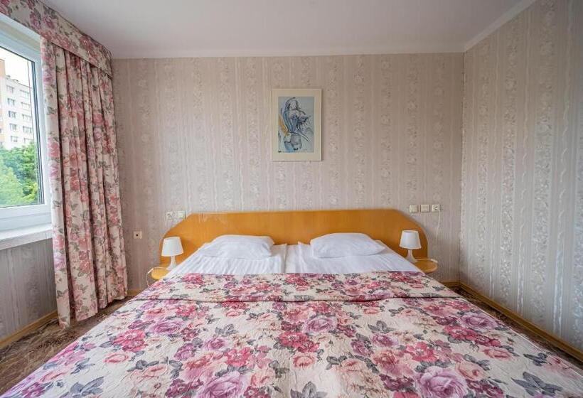 スタンダードルーム, Mazowiecki łódź