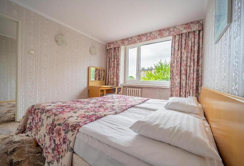 スタンダードルーム, Mazowiecki łódź