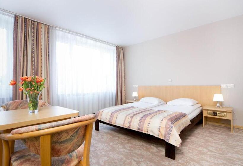 スタンダードルーム, Mazowiecki łódź