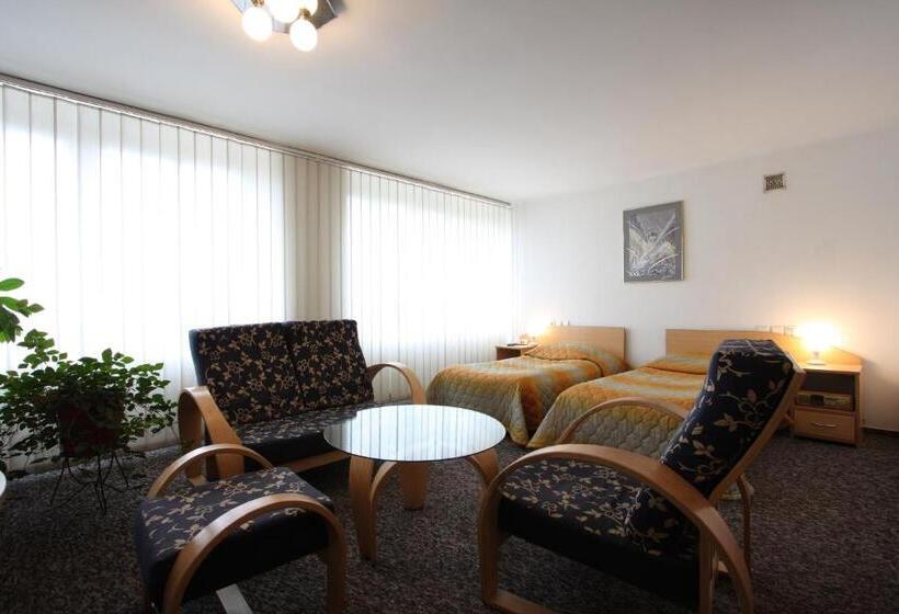 スタンダードルーム, Mazowiecki łódź