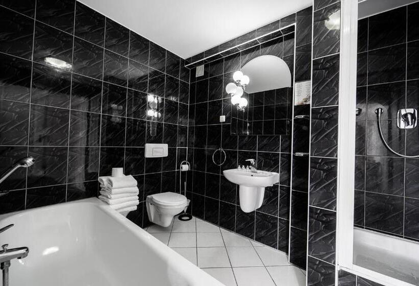 デラックスルーム, Mazowiecki łódź