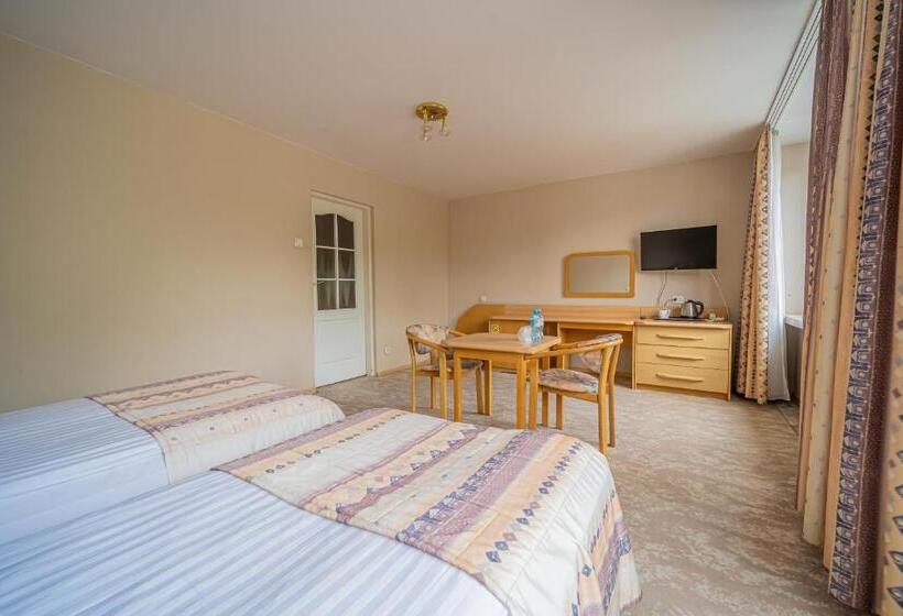 デラックスルーム, Mazowiecki łódź