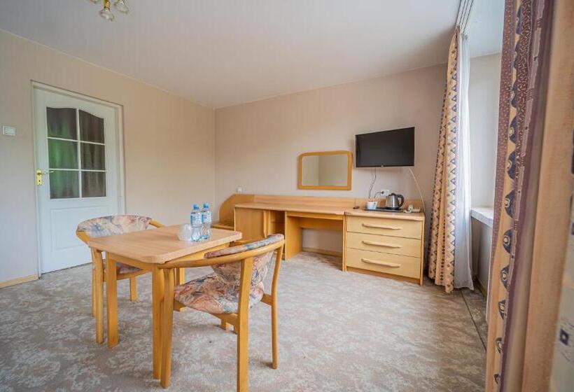 デラックスルーム, Mazowiecki łódź