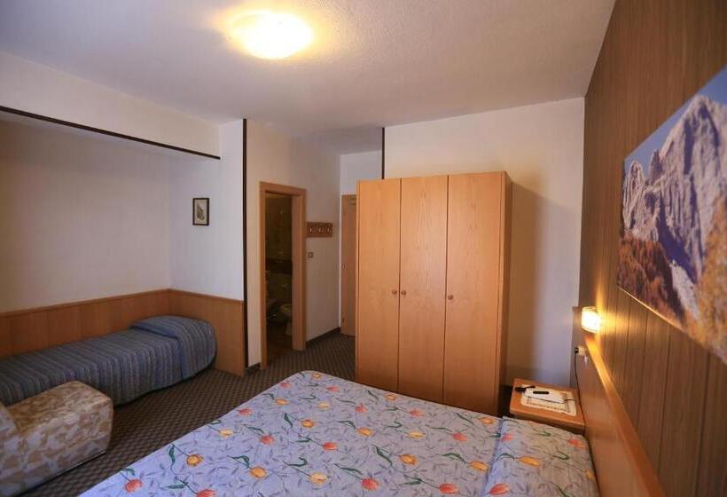 バルコニー付きスタンダードトリプルルーム, Miramonti