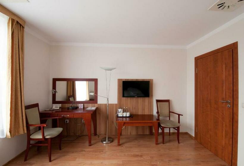 اتاق استاندارد, Nest