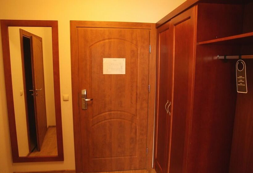 اتاق لوکس, Nest