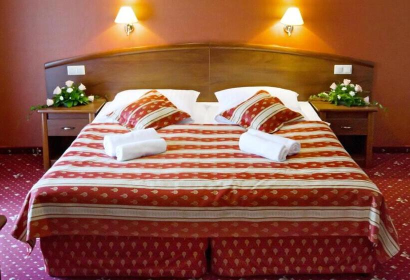 スタンダードスタジオ, Novum & Spa