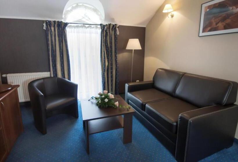 スタンダードスタジオ, Novum & Spa