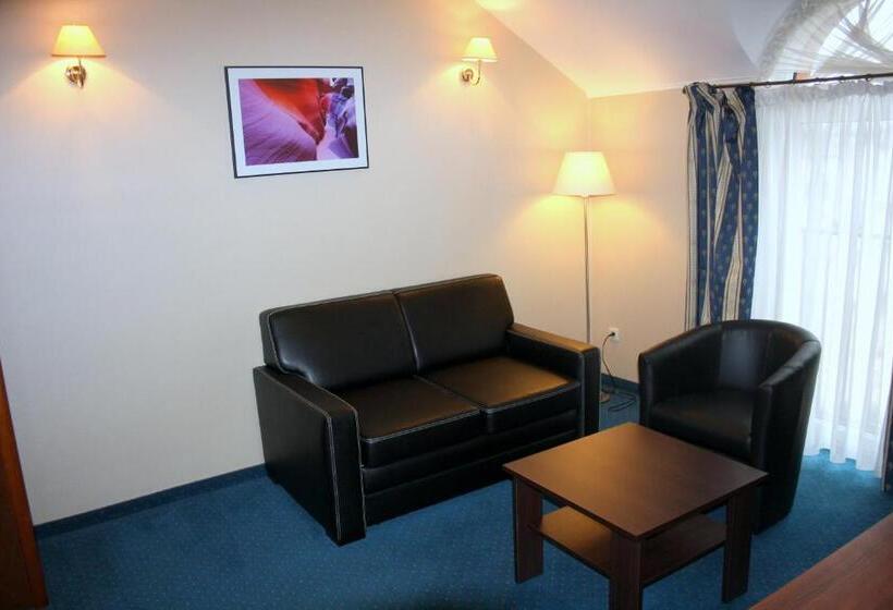 スタンダードスタジオ, Novum & Spa