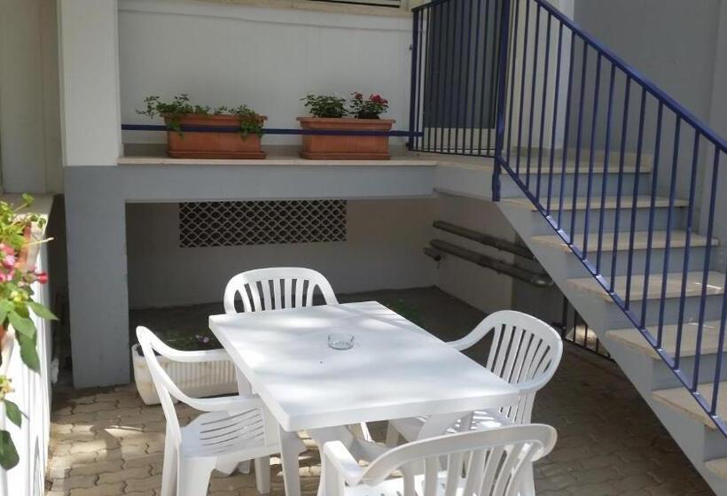 استودیوی استاندارد, Residence Mareblu
