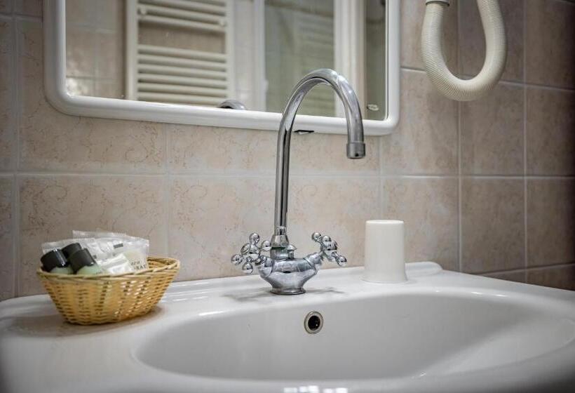 استودیوی استاندارد, Residence Mareblu