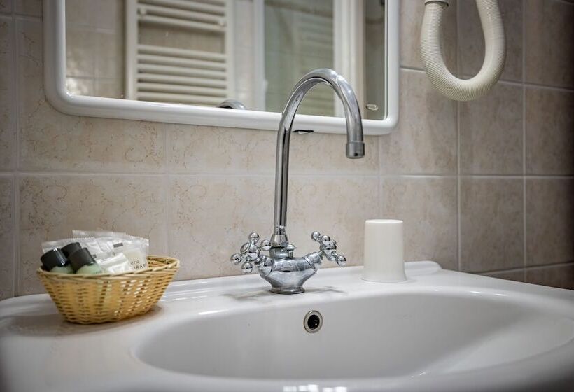 استودیوی استاندارد, Residence Mareblu