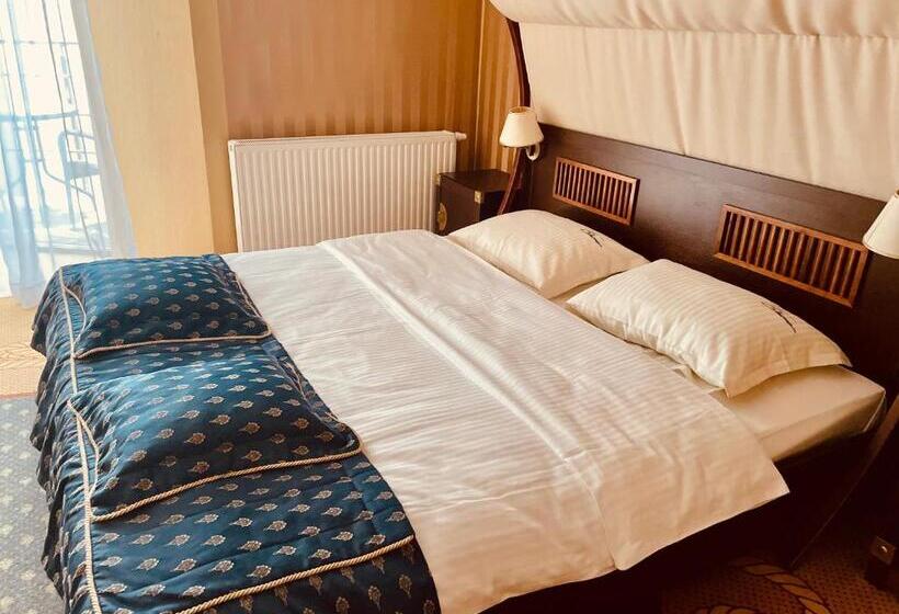 סטודיו סטנדרט, מיטה זוגית, Shuma