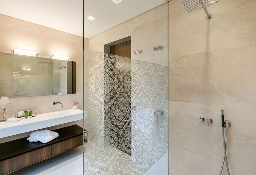 סוויטה דלוקס, Steirerschlössl