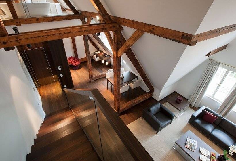 סוויטה, Steirerschlössl