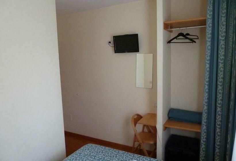 اتاق استاندارد یک نفره, Tre Ceri