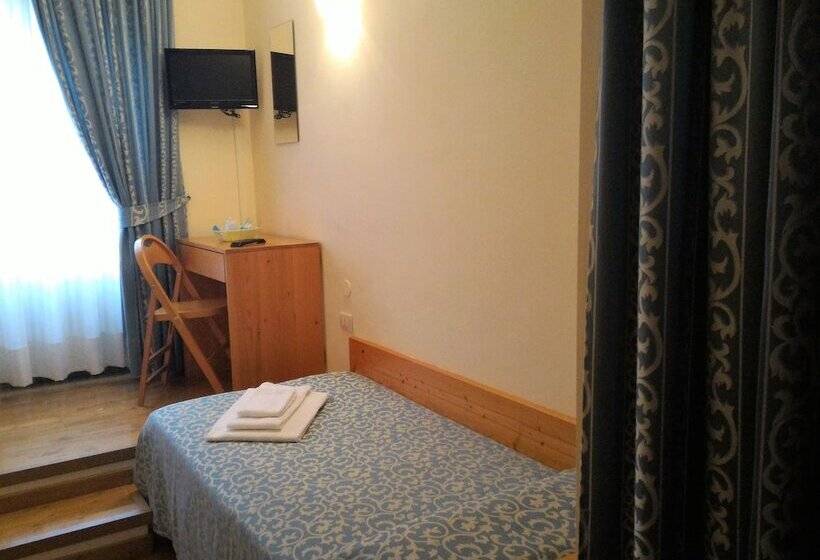 اتاق استاندارد یک نفره, Tre Ceri