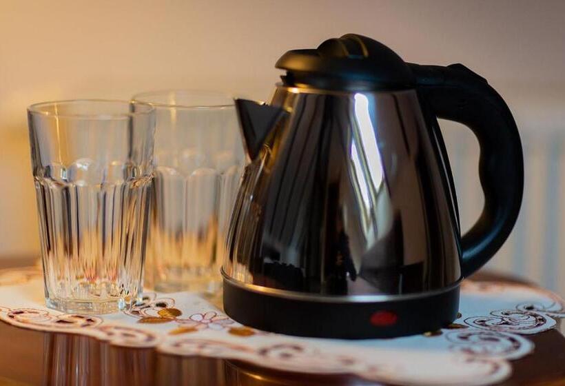 غرفة قياسية رباعية, Willa Alfa