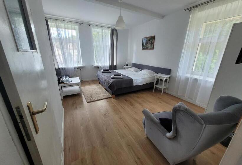 غرفة ديلوكس, Willa Alfa