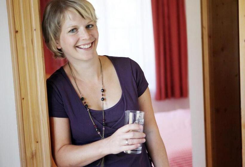 Номер Стандарт Индивидуальный, Perbersdorfer Heuriger