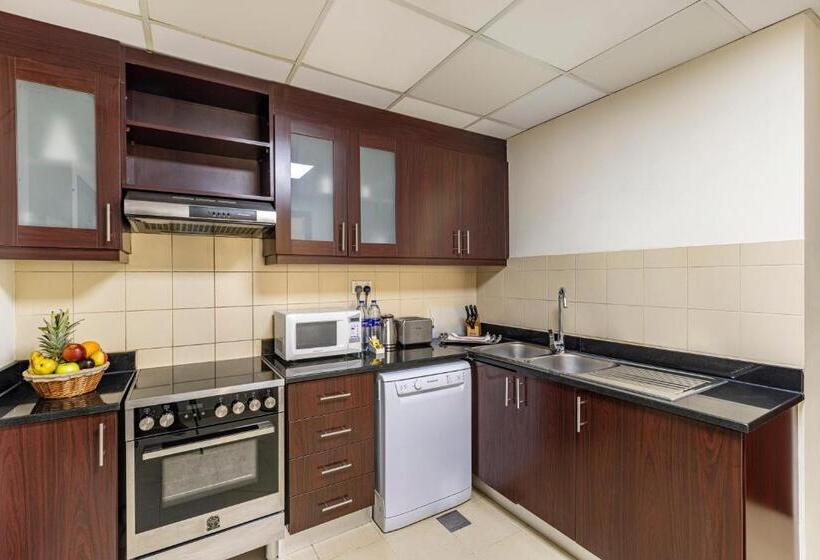 Апартаменты 3 Спальни, Roda Amwaj Suites Jumeirah Beach Residence