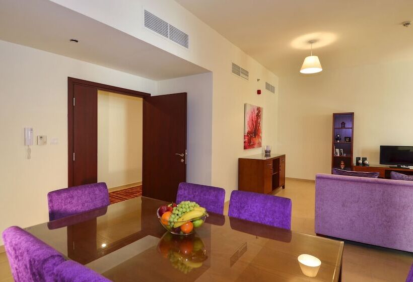 Апартаменты 3 Спальни, Roda Amwaj Suites Jumeirah Beach Residence