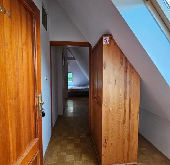 エコノミートリプルルーム, Villa Alexandra