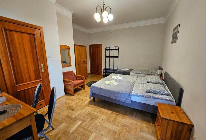 スタンダードトリプルルーム, Villa Alexandra