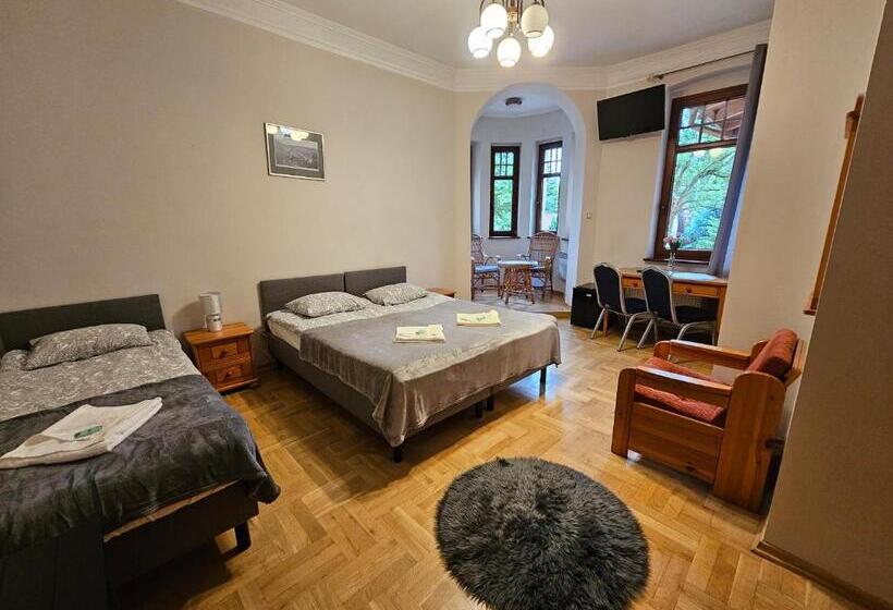 スタンダードトリプルルーム, Villa Alexandra