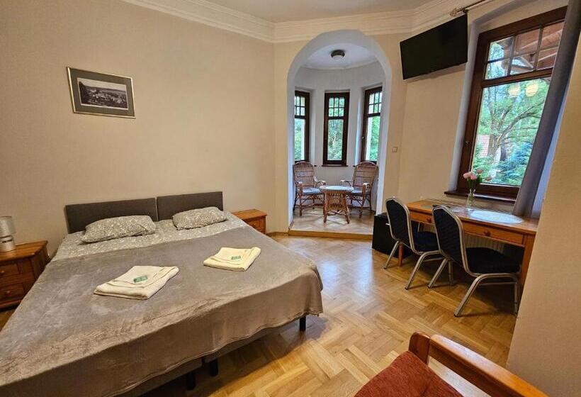 Номер Стандарт Трехместный, Villa Alexandra