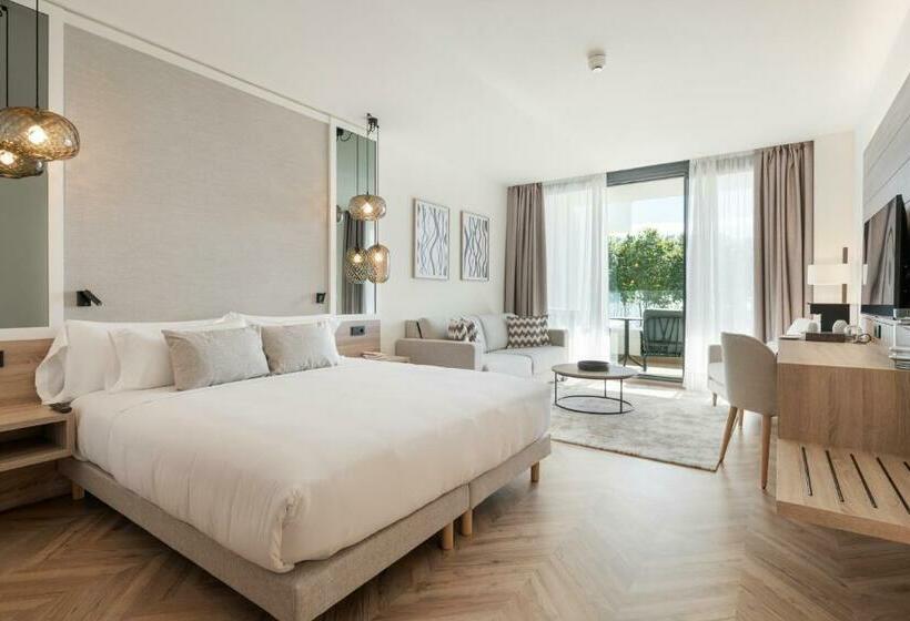 חדר סטנדרט, Attica21 Vigo 4 Superior