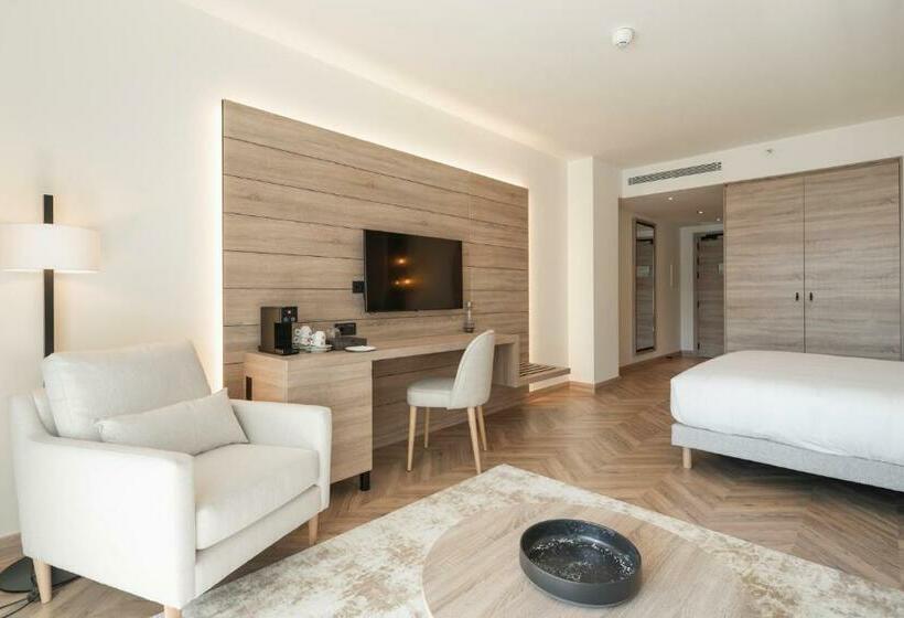 اتاق استاندارد, Attica21 Vigo 4 Superior