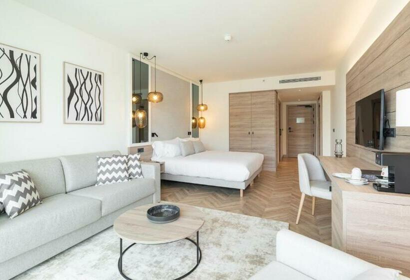 חדר סופריור, Attica21 Vigo 4 Superior