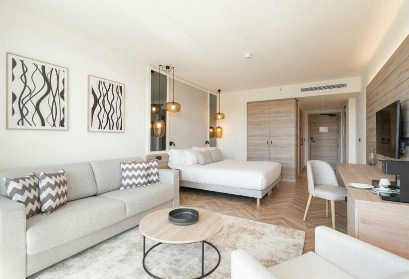 חדר דלוקס, Attica21 Vigo 4 Superior