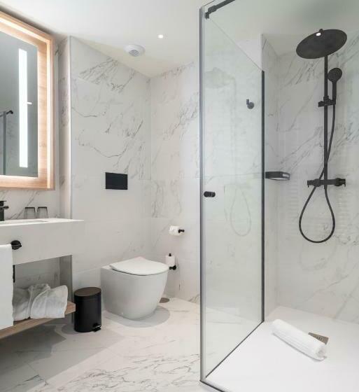 חדר דלוקס, Attica21 Vigo 4 Superior