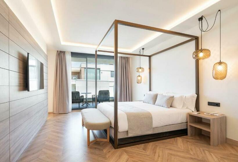 סוויטה, Attica21 Vigo 4 Superior