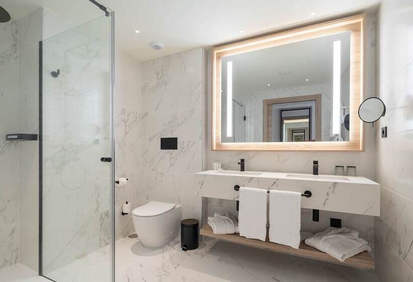 اتاق استاندارد, Attica21 Vigo 4 Superior