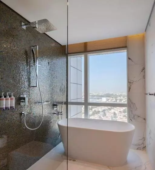Deluxe Room King Bed & City View