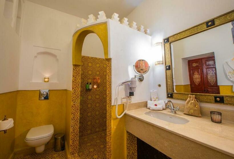 Junior Suite Adapted for people with reduced mobility, Riad La Clé D Or & Spa