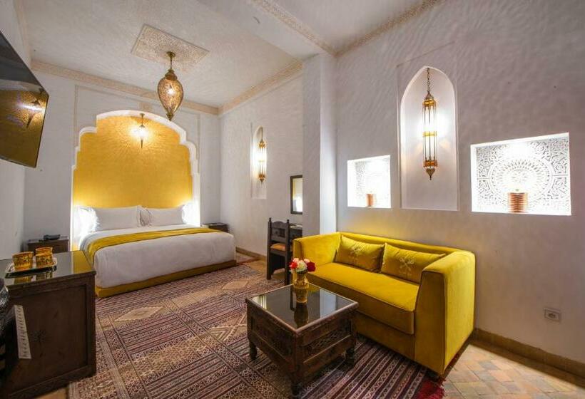 Junior Suite Adapted for people with reduced mobility, Riad La Clé D Or & Spa