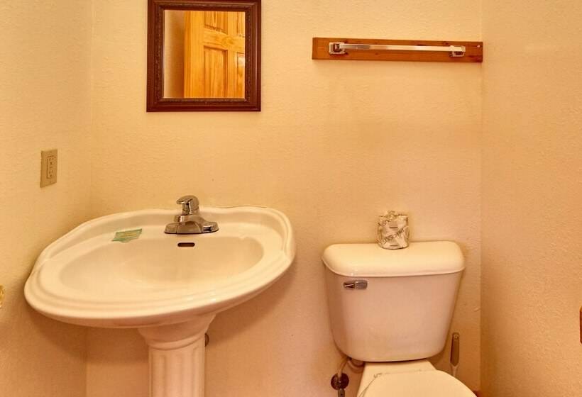 Дом 1 Спальня, A Grand View Lodge #540