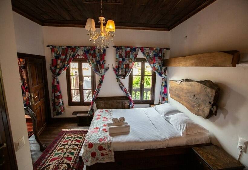 Номер Deluxe Вид на Горы, Chez Rumi Butik Otel