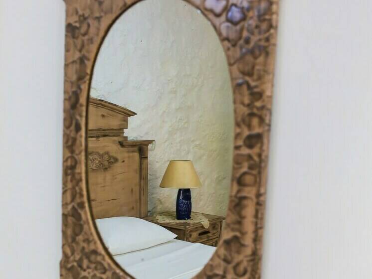 スタンダードルーム, Efnan Butik