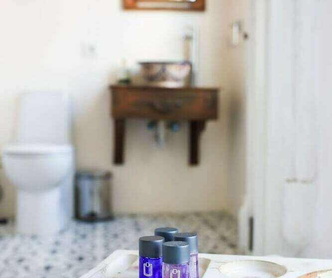 スタンダードルーム, Efnan Butik