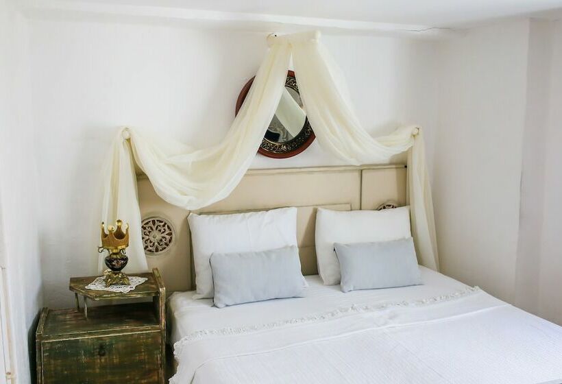 スタンダードルーム, Efnan Butik