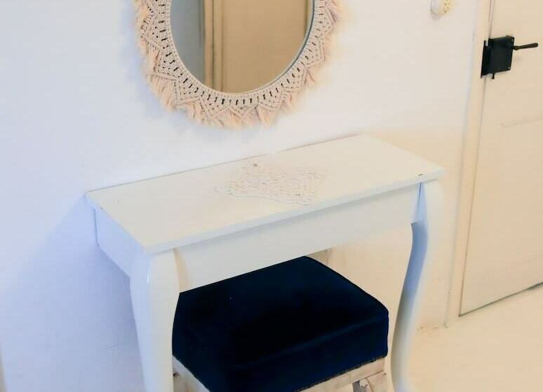 スタンダードルーム, Efnan Butik