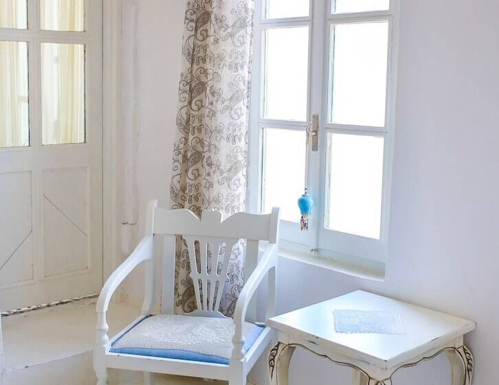 スタンダードルーム, Efnan Butik