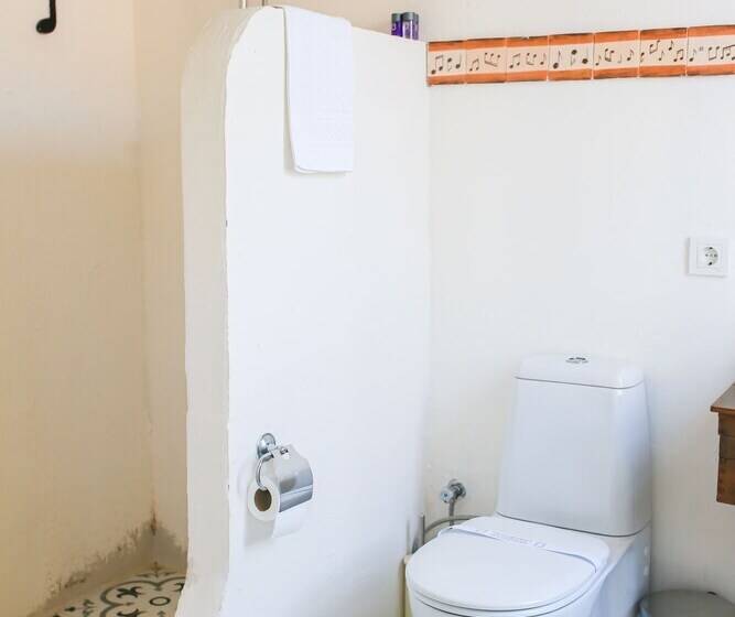 スタンダードルーム, Efnan Butik